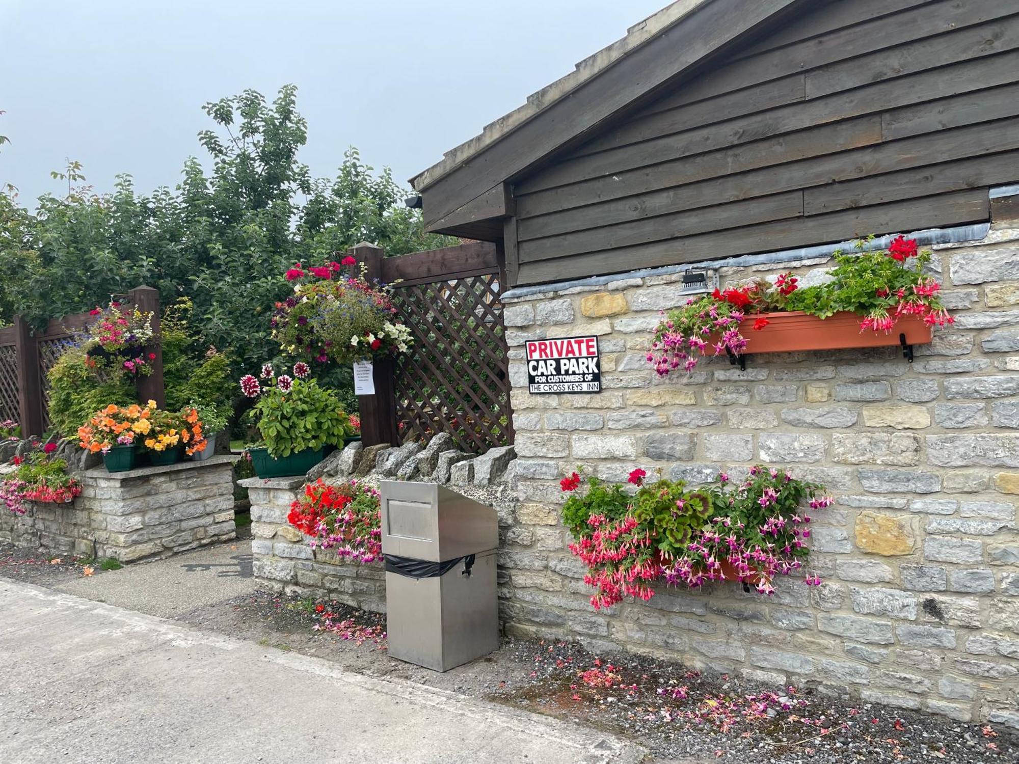 Cross Keys Inn Lydford-on-Fosse Esterno foto