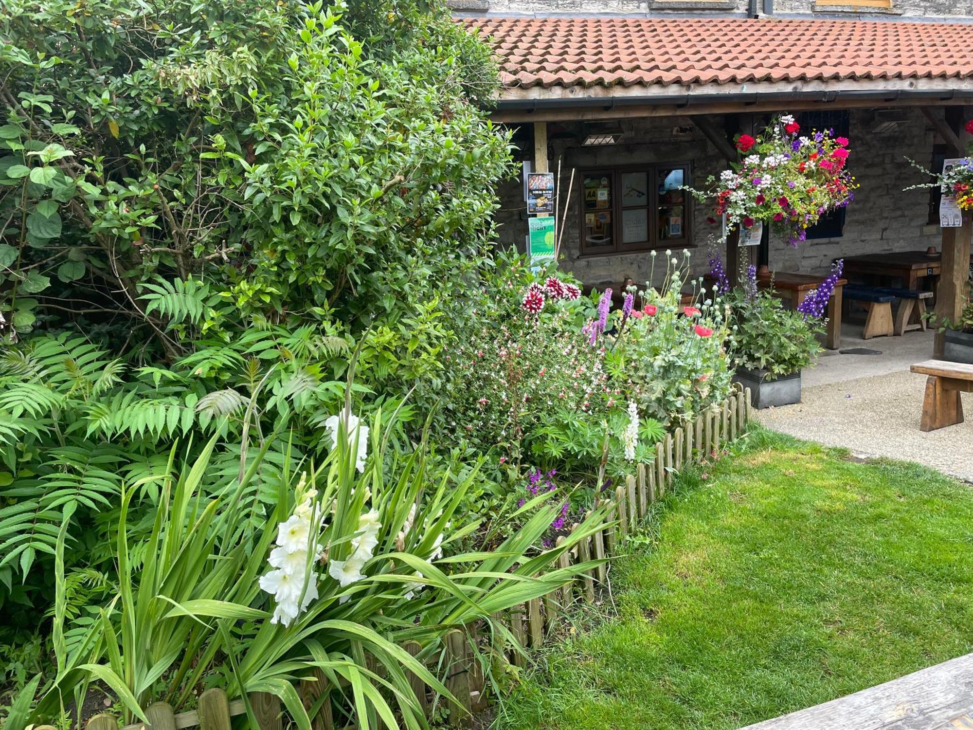 Cross Keys Inn Lydford-on-Fosse Esterno foto
