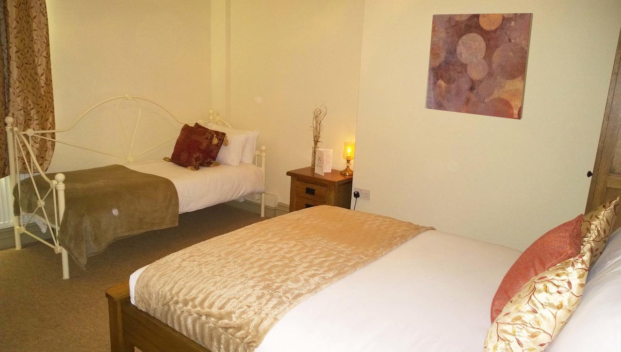 Cross Keys Inn Lydford-on-Fosse Esterno foto
