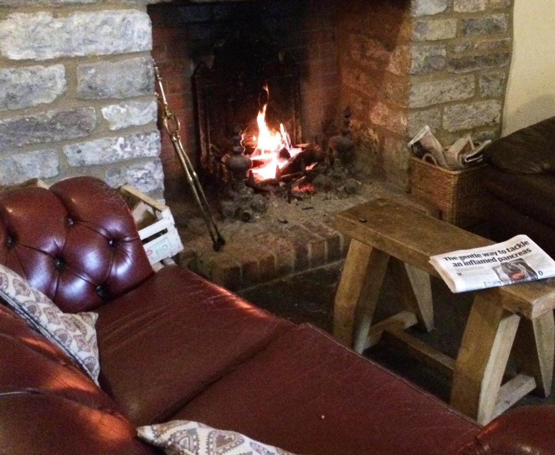 Cross Keys Inn Lydford-on-Fosse Esterno foto